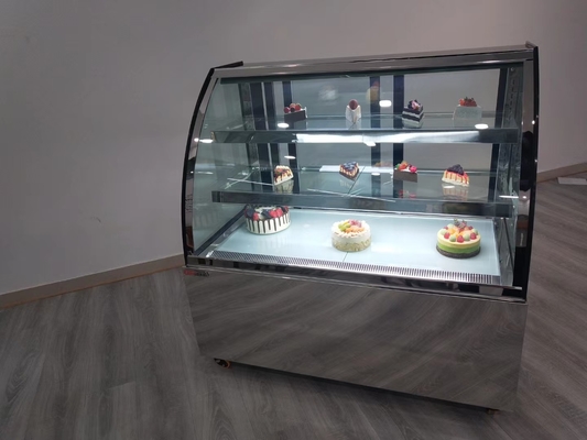 각각 선반 / 상부 하에 안쪽 LED 라이트와 팬 냉각 디저트 디스플레이 캐비넷